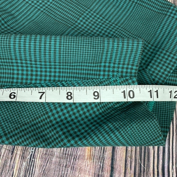 Lululemon Athletica Kahuna Chino Shorts - Picture 7 of 10